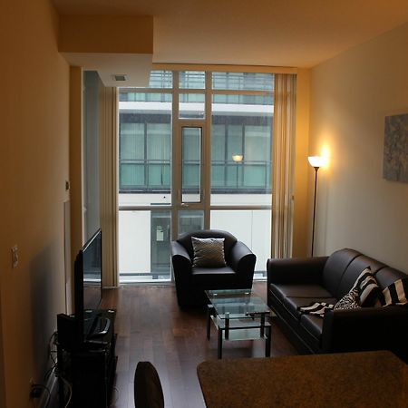 Custom Luxury Suite - By Elite Suites Mississauga Exterior foto